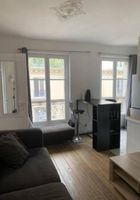 Appartement Deux pièces au 19 Rue de la Collégiale... ANNONCES Bazarok.fr